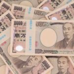 Dollar Sinks as the Yen Soars on Suspected Japanese Intervention