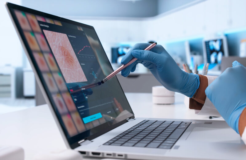 The benefits of medical AI assistance vary based on user expertise | MIT News